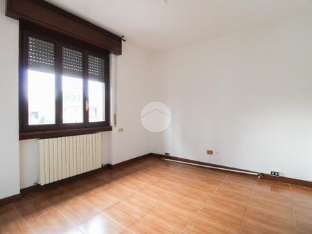 Porzione di bifamiliare in affitto - Photo 2