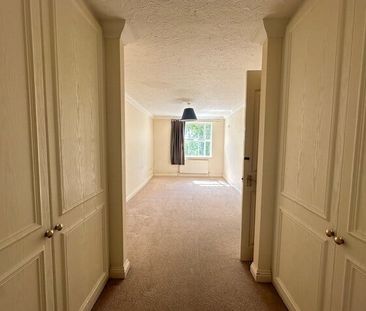 Winn Road, Southampton. - Photo 4