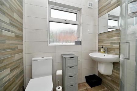 21 Ravenhill Court, Belfast, BT6 8FS - Photo 5