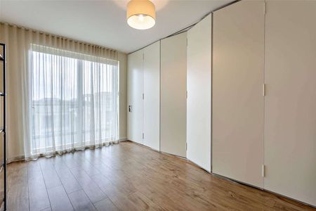 Stunning penthouse apartment in south Cambridge - Photo 5