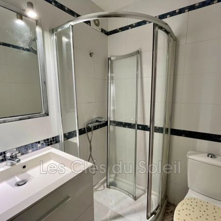 Location appartement studio 15 m² Bandol - Photo 4