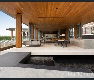 INFINITY POOL, YOGA ROOM, WINE CELLAR, SPA, SAUNA, GYM, MASSAGE ROOM - Photo 4