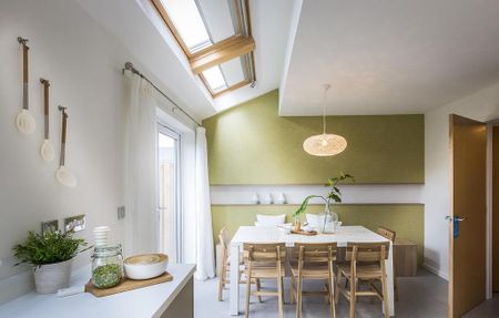 3 bedroom semi-detached house to rent - Photo 2