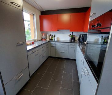 Grosszügige 4.5-Zimmerwohnung mit 2 Bädern! - Foto 2