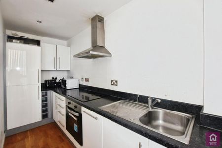 1 bedroom flat to rent - Photo 2