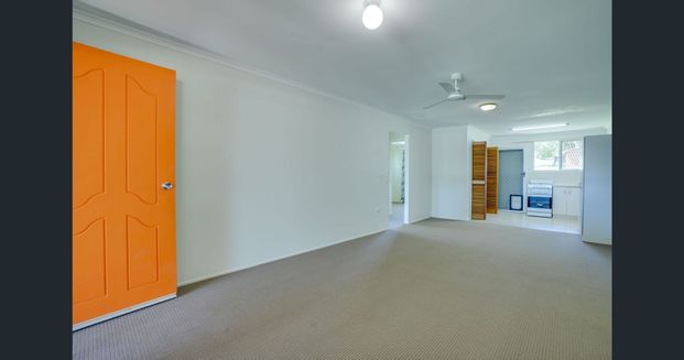 Neat & Convenient Home in North Mackay - Photo 1