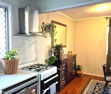 Modern Spacious Family Home in a Convenient Location! - Photo 2