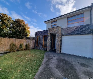 Boutique Large Townhouse - Photo 1