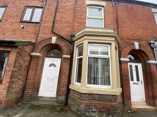 71, Waterloo Road, Preston - Photo 1