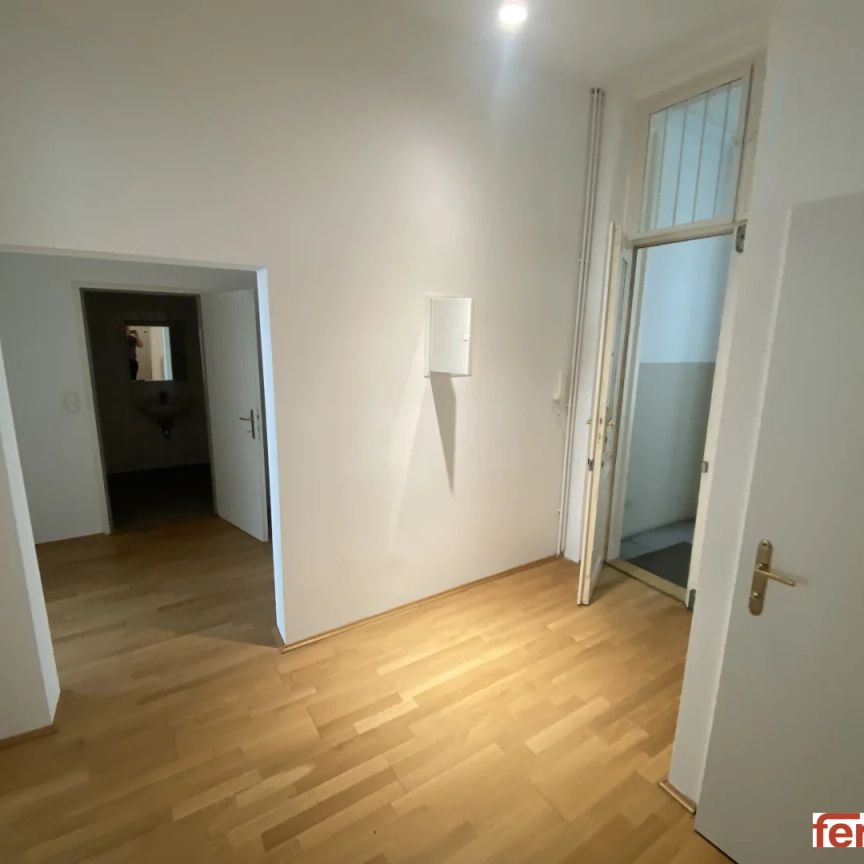 Charmante 3,5-Zimmer-Altbauwohnung mit separater Küche in der Porzellangasse - Foto 1