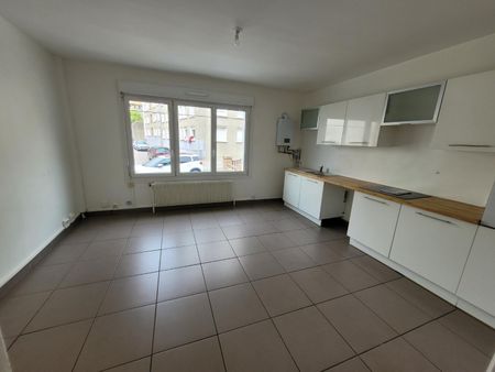 Location Appartement 3 pièces 45m² BOULOGNE SUR MER 62200 - Photo 4