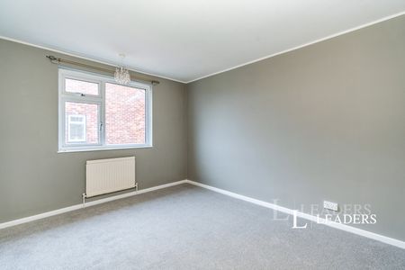 3 bedroom house to rent Chestnut Avenue, Eastleigh, SO50 - Photo 4