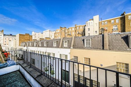 3 bedroom mews to rent - Photo 2
