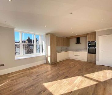 Castlebar Road, Ealing, W5 - Photo 1