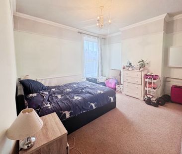 Cotswold Road, Westcliff-On-Sea - Photo 4