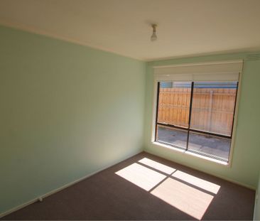 Homely Two Bedroom Brunswick Unit - Photo 6