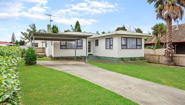 Manurewa Living! - Photo 1