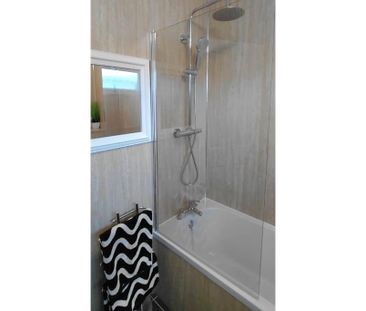 2 bed terraced house for rent in Livingston - Photo 2