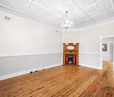 Charming Cottage in the heart of Mayfield - Photo 2