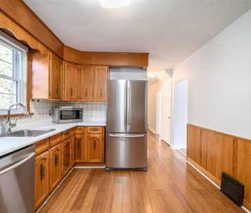 For Lease - 142 Harewood Avenue, Toronto, Ontario - Photo 2