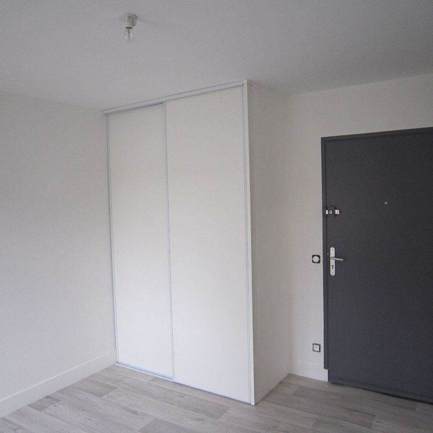 Location Appartement 1 pièce 21m² - Photo 1