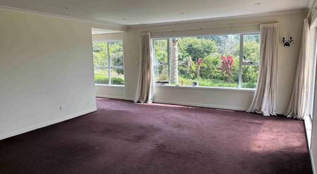 Beautiful Country Home With Plenty of Space - Photo 5