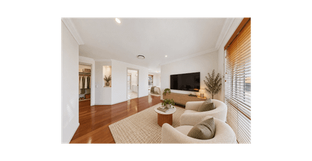 Spacious Family Living with Room for Everyone! - Photo 2