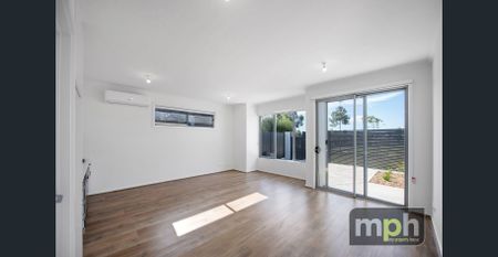 Modern living in Gawler East - Photo 3