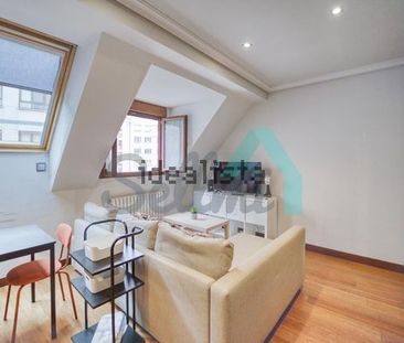 Alquiler de piso en Calle Campoamor - Photo 3