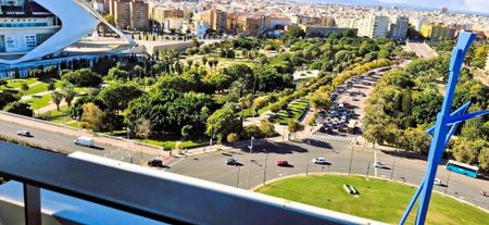 4 room luxury Apartment for rent in Valencia, Spain - Photo 5