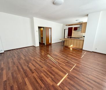 Pronájem bytu 2+kk 64 m² - Photo 1