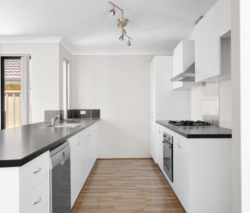 Spacious 3-Bedroom Home in the Heart of Baldivis - Photo 3