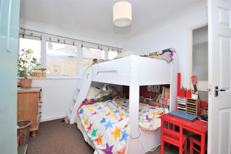 4 bedroom townhouse to rent - Photo 3