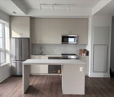 For Lease - 3250 Carding Mill Trail Unit# 533, Oakville, Ontario - Photo 3