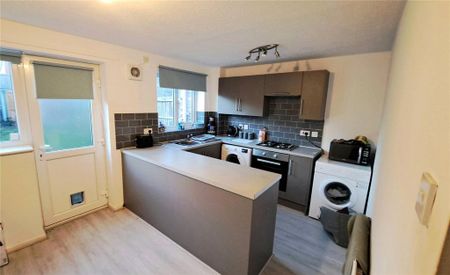 2 bedroom terraced house to rent - Photo 4