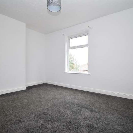 Field Crescent, South Elmsall, WF9 - Photo 1