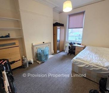 8 Bedroom House Brudenell Road - Photo 5