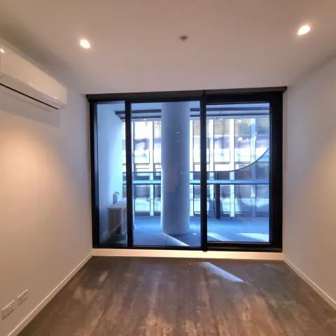 1Bedrooms, 1Bathrooms - Photo 1