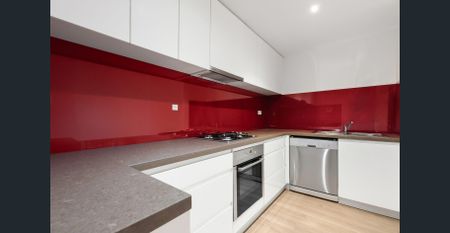 FRESHLY RENOVATED GROUND FLOOR MODERN LIVING - Photo 2