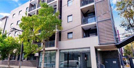 Castle Camperdown Three, Sydney - Photo 4