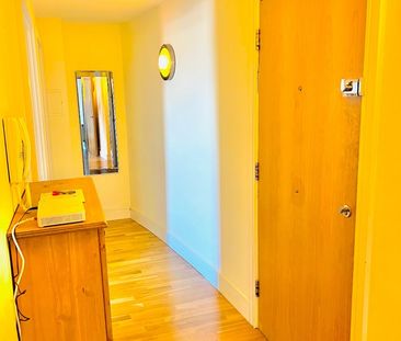 2 Bed Flat, Raphael House, IG1 - Photo 5