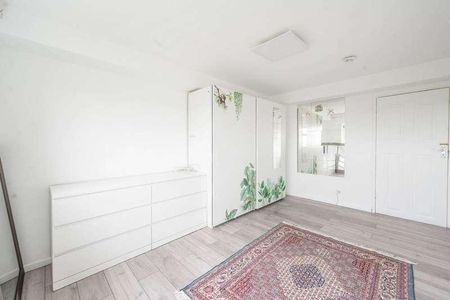 Churchill Court, Northolt, UB5 - Photo 5