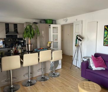 2 bedroom penthouse to rent - Photo 6