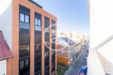 Dúplex de alquiler en Calle de Alejandro Villegas, Canillas - Photo 3