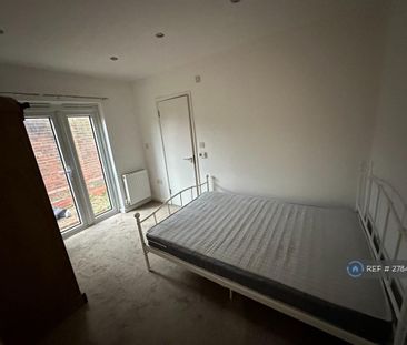 2 bedroom flat to rent - Photo 6