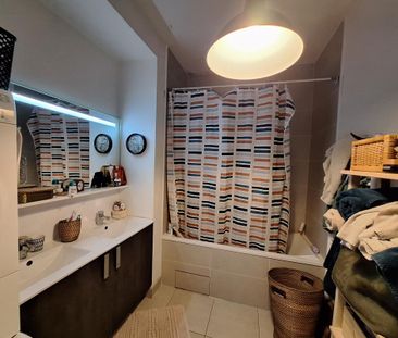 Location Appartement 4 pièces 83m² VILLENAVE D ORNON 33140 - Photo 4