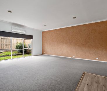 12 Wedderburn Crescent, Mount Evelyn - Photo 2
