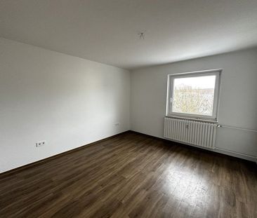 Preisgünstige 3-Zimmer-Stadtwohnung - Photo 2