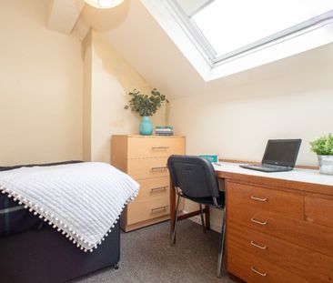5 Hessle Mount, Hyde Park, Leeds, LS6 1EP - Photo 1