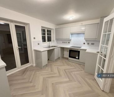 2 bedroom semi-detached house to rent - Photo 5